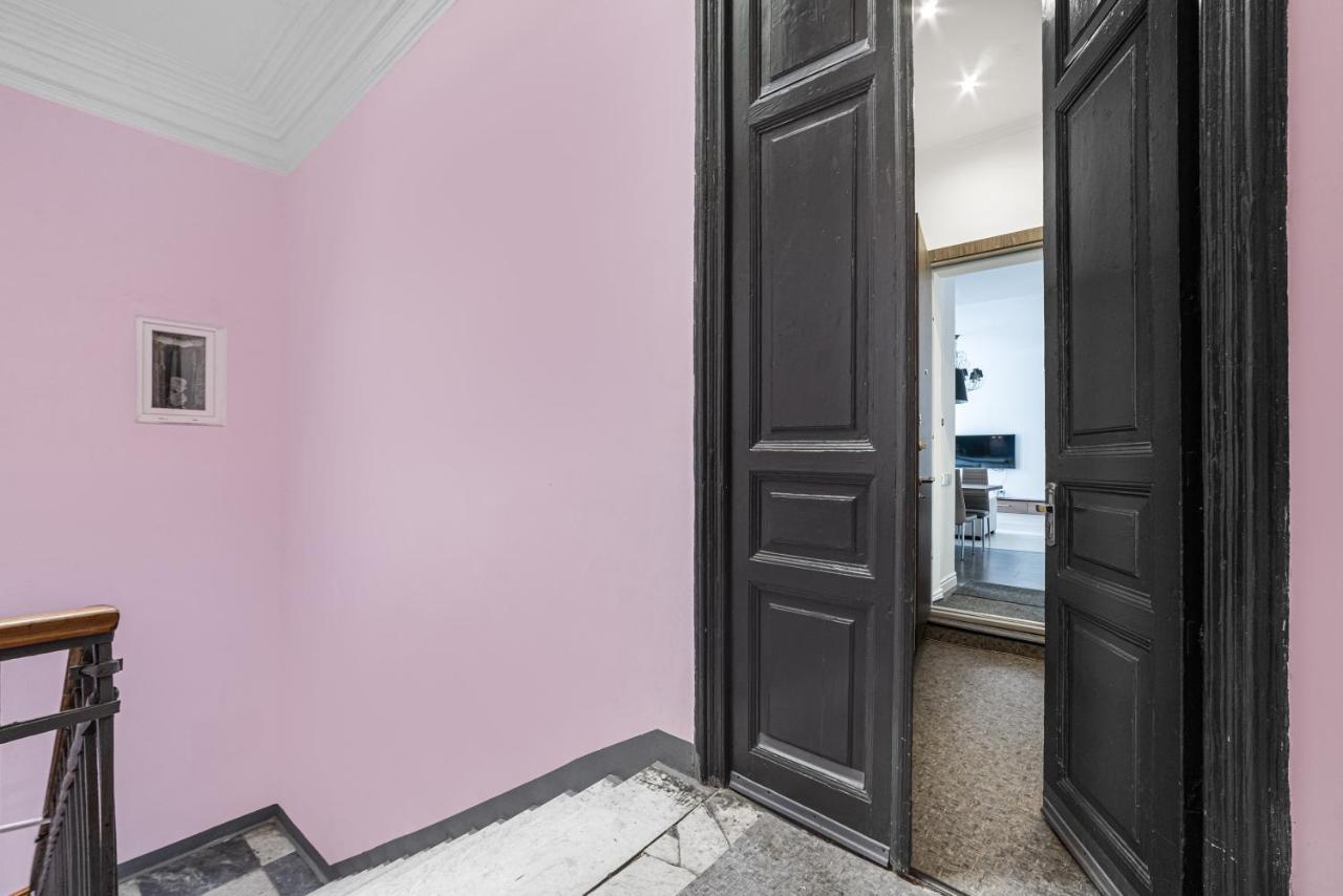 Vorontsov Lane Design Apartment Oldenburg Bagian luar foto